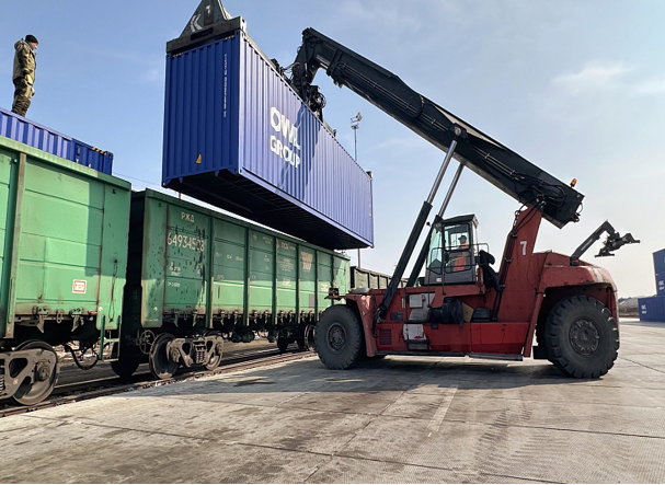 Резидент СПВ запустил жд терминал для обработки транспортных контейнеров в Приморье